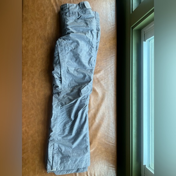 North Face Gray Dryvent Ski Pants - Picture 4 of 14